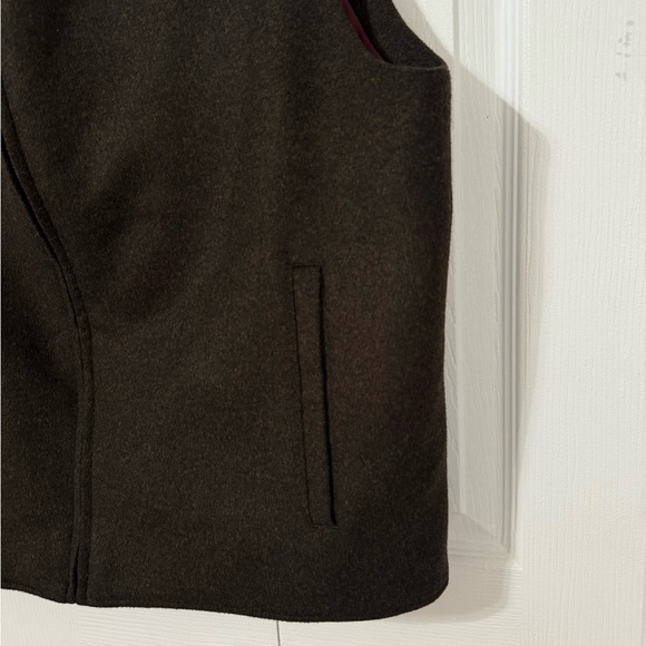 Roundtree & Yorke Men’s Brown Luxurious lambswool Zip Up Vest Brown size Large - Picture 8 of 9